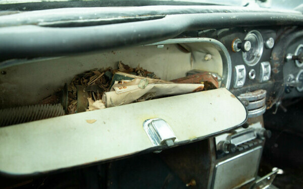 aston martin transformare