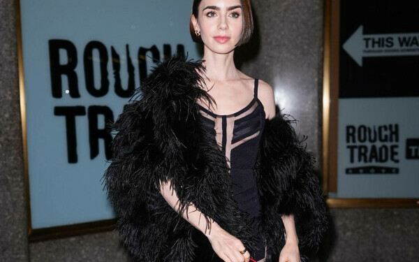 Lily Collins
