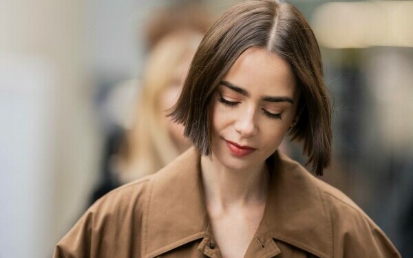 Lily Collins
