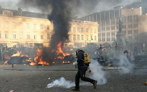 Protest violent &icirc;n Bruxelles
