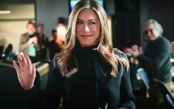 jennifer aniston - 4