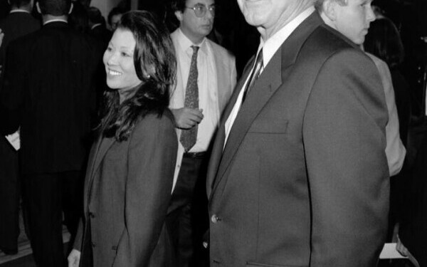 Gene Hackman and Betsy Arakawa