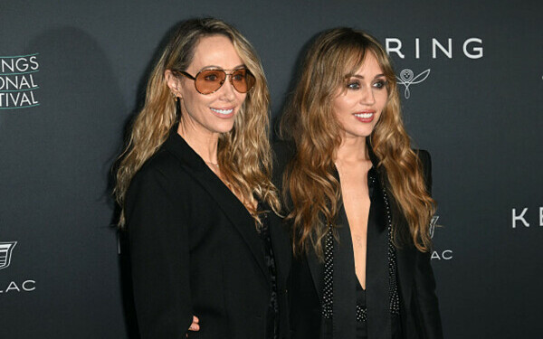 Miley Cyrus și mama ei