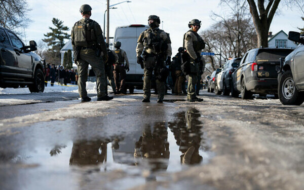 femeie a fost ucisă de un agent federal &icirc;n Minneapolis