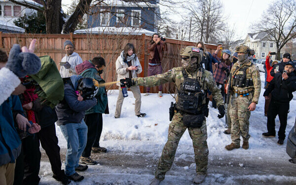 femeie a fost ucisă de un agent federal &icirc;n Minneapolis