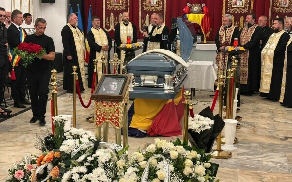 Trupul lui Mihai Leu a fost depus în Sala Teatrului din Piaţa Ferdinand Trupul lui Mihai Leu a fost depus în Sala Teatrului din Piaţa Ferdinand
