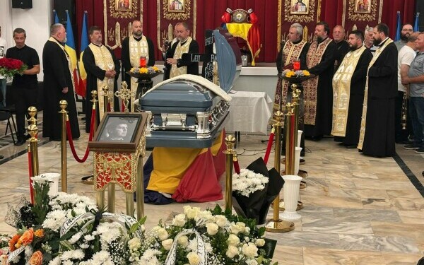Trupul lui Mihai Leu a fost depus în Sala Teatrului din Piaţa Ferdinand Trupul lui Mihai Leu a fost depus în Sala Teatrului din Piaţa Ferdinand