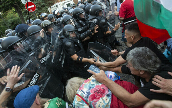 Proteste în mai multe oraşe din Bulgaria Proteste în mai multe oraşe din Bulgaria
