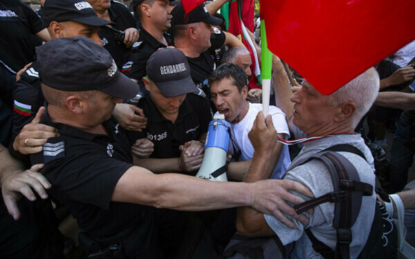 Proteste în mai multe oraşe din Bulgaria Proteste în mai multe oraşe din Bulgaria