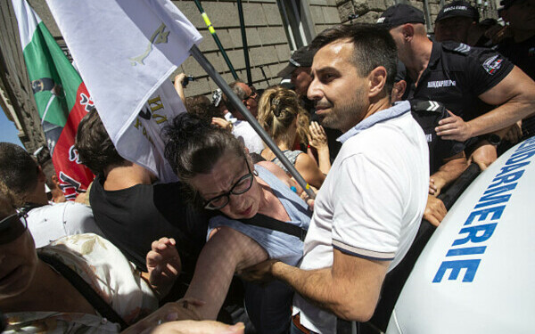Proteste în mai multe oraşe din Bulgaria Proteste în mai multe oraşe din Bulgaria