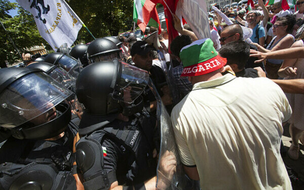 Proteste în mai multe oraşe din Bulgaria Proteste în mai multe oraşe din Bulgaria
