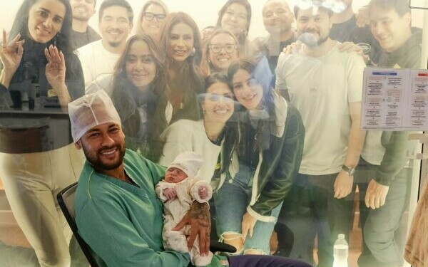 Neymar şi Bruna Biancardi au devenit din nou părinţi Neymar şi Bruna Biancardi au devenit din nou părinţi