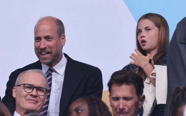 Cum a apărut Prințesa Charlotte la primul meci de fotbal feminin