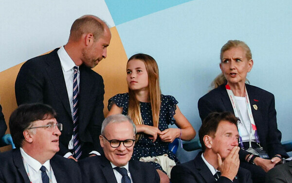 Cum a apărut Prințesa Charlotte la primul meci de fotbal feminin