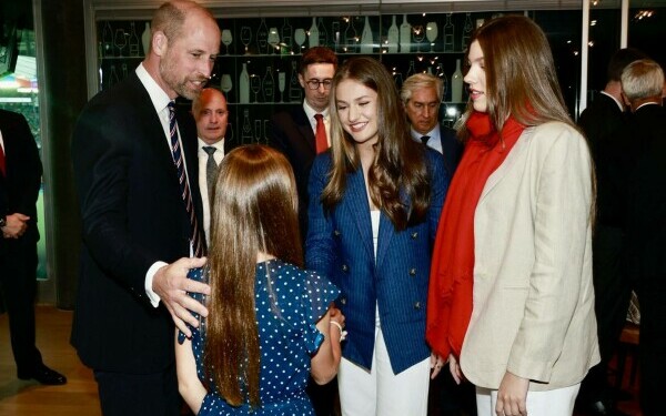 Cum a apărut Prințesa Charlotte la primul meci de fotbal feminin