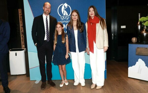 Cum a apărut Prințesa Charlotte la primul meci de fotbal feminin