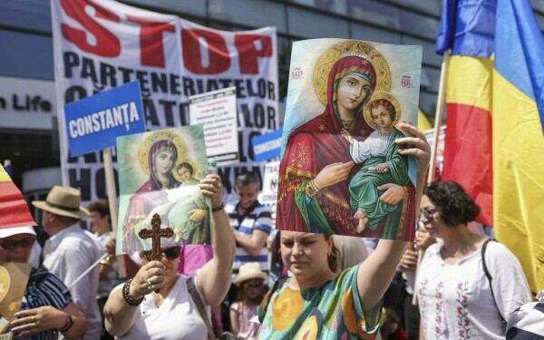 bucharest pride marsul normalitatii bucharest pride marsul normalitatii