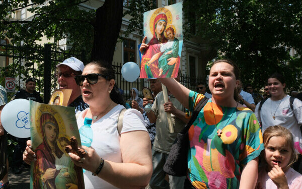bucharest pride marsul normalitatii bucharest pride marsul normalitatii