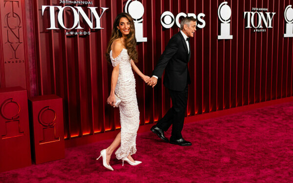 George Clooney și soția sa George Clooney și soția sa