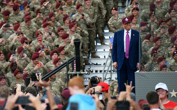 Donald Trump, discurs la Fort Bragg Donald Trump, discurs la Fort Bragg