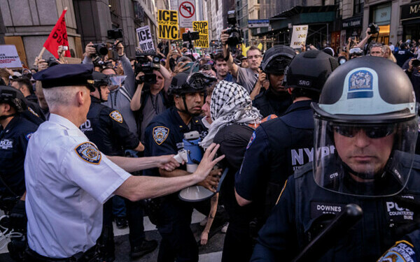 Manifestaţie la New York Manifestaţie la New York