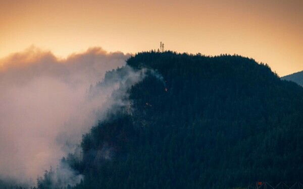 Incendiile de pădure devastează Canada Incendiile de pădure devastează Canada