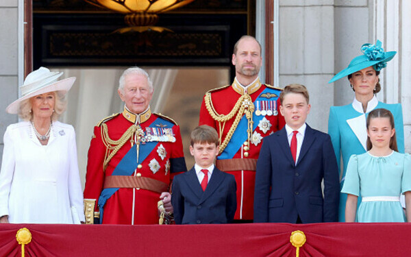Prințesa Kate la ceremonia anuală a Ordinului Jartierei de la Windsor Prințesa Kate la ceremonia anuală a Ordinului Jartierei de la Windsor