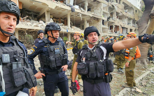 Armata israeliană anunță că Iranul a lansat primele rachete către Israel după atacurile SUA Armata israeliană anunță că Iranul a lansat primele rachete către Israel după atacurile SUA