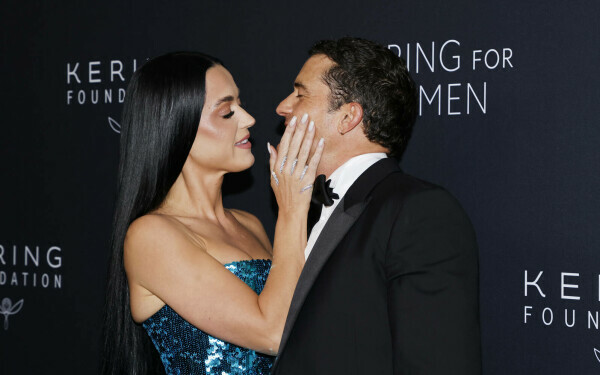 Katy Perry și Orlando Bloom Katy Perry și Orlando Bloom