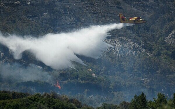 incendii vegetatie atena