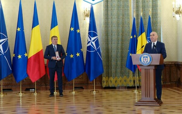 Gheorghe Hagi, Ilie Bolojan