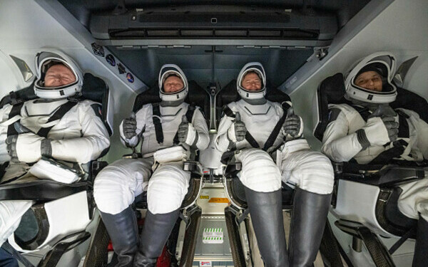 astronauţi blocaţi pe ISS astronauţi blocaţi pe ISS