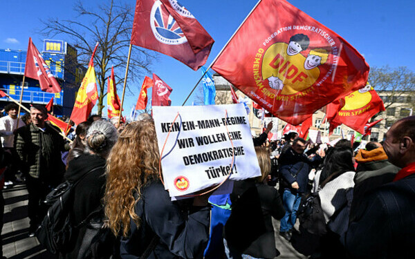 Miting uriaș la Istanbul