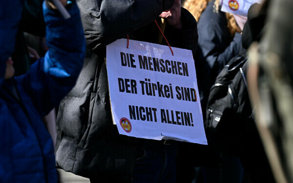 Miting uriaș la Istanbul