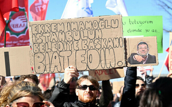 Miting uriaș la Istanbul