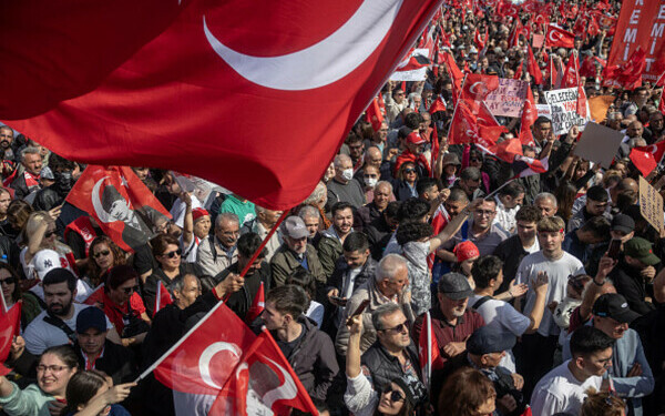 Miting uriaș la Istanbul