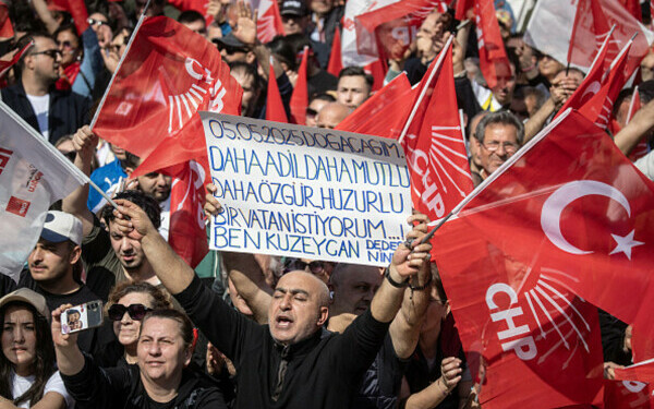 Miting uriaș la Istanbul
