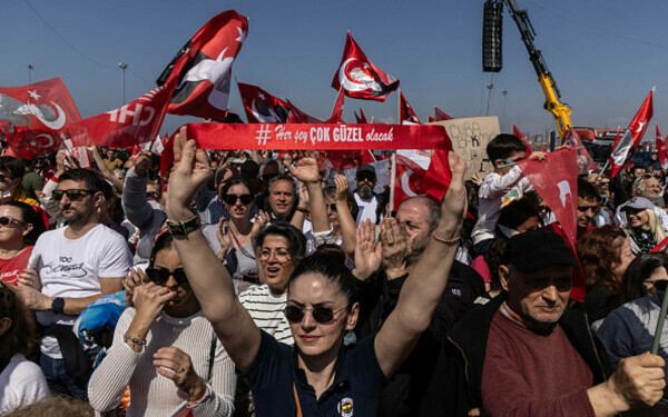Miting uriaș la Istanbul