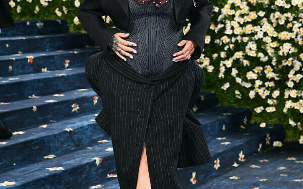 rihanna la met gala rihanna la met gala