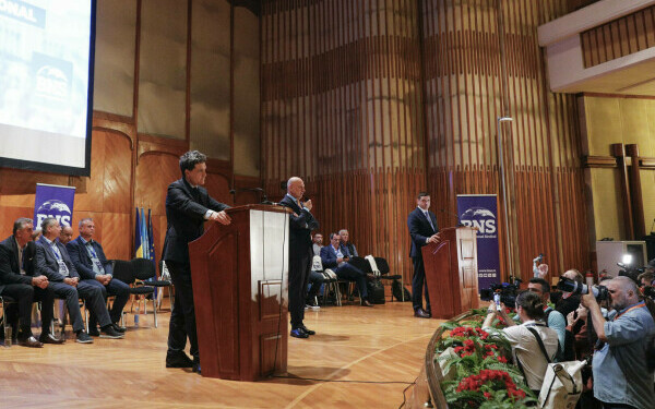 George Simion, Nicusor Dan