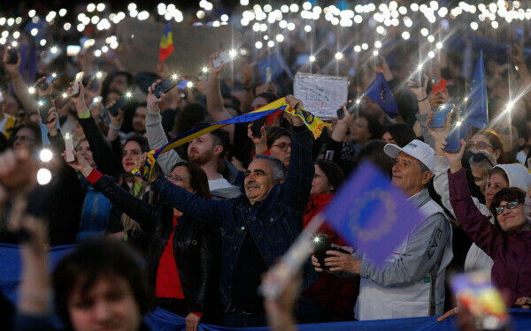 miting nicusor dan piata victoriei miting nicusor dan piata victoriei