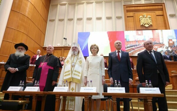 Parlament, Nicusor Dan Parlament, Nicusor Dan