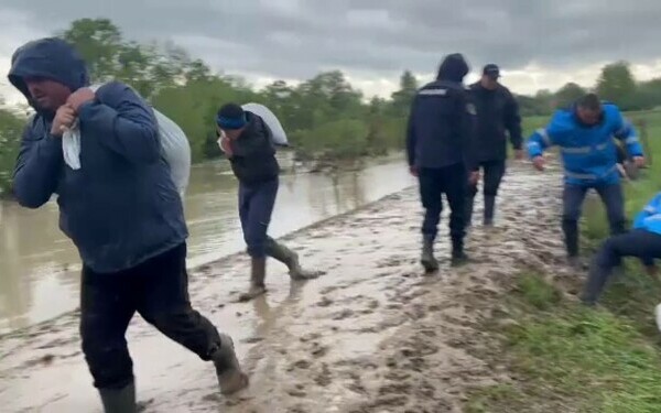 inundatii inundatii