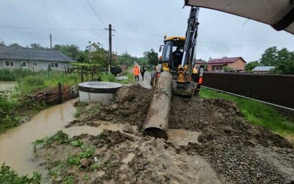 IGSU: Trei drumuri naţionale sunt blocate temporar din cauza ploilor IGSU: Trei drumuri naţionale sunt blocate temporar din cauza ploilor