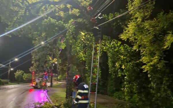 IGSU: Trei drumuri naţionale sunt blocate temporar din cauza ploilor IGSU: Trei drumuri naţionale sunt blocate temporar din cauza ploilor