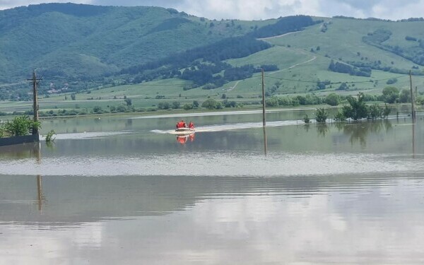 inundatii inundatii