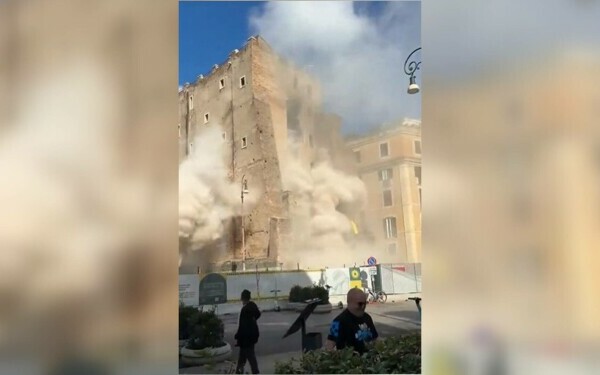 Turn prăbușit Roma