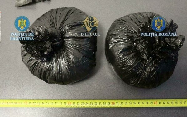 Bulgar prins cu droguri