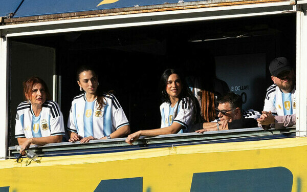 dua lipa derby Argentina