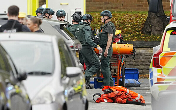 Atac armat lângă o sinagogă din Manchester